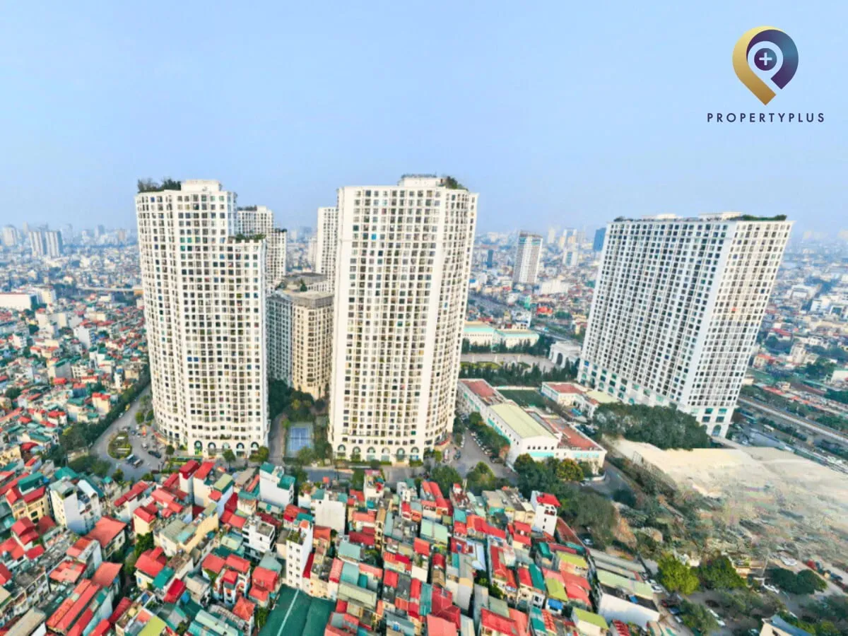 Aerial view of Royal City Office building exterior in Thanh Xuan, Hanoi.